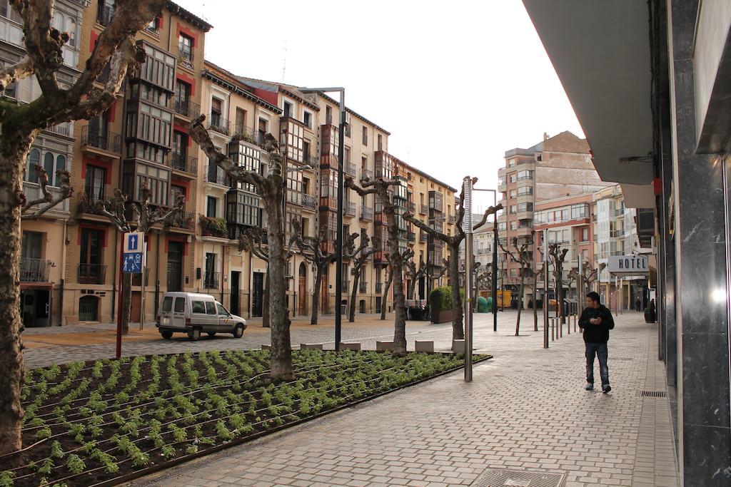 Hotel Los Bracos Logroño Eksteriør billede